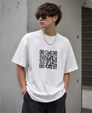 টি শার্টে QR কোড